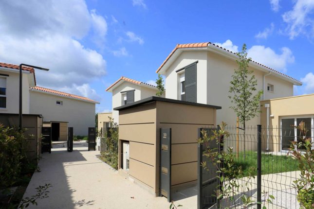 Pose de clôtures et portillons automatiques par Sim Fermetures - projet immobilier Cœur Angélique